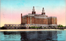 Vintage Postcard Hotel Chamberlin Old Point Comfort Virginia picture