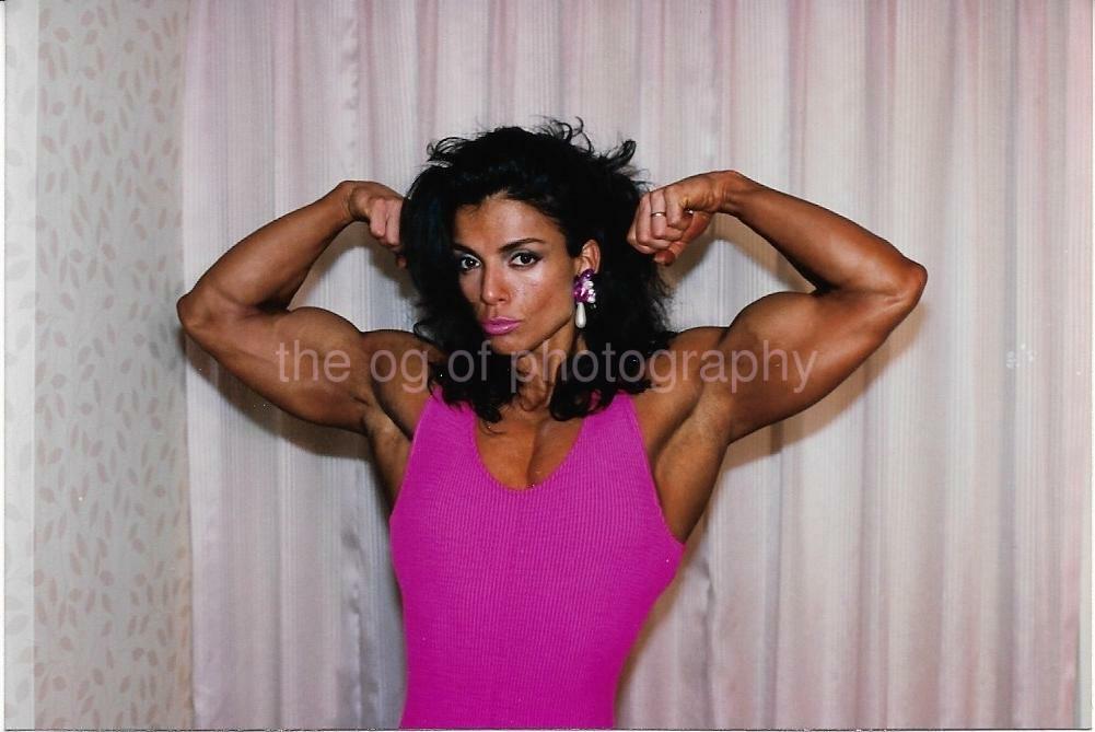 Sharon Bruneau MUSCLE GIRL 80\'s 90\'s FOUND PHOTO Color PRETTY WOMAN EN 18 27 L