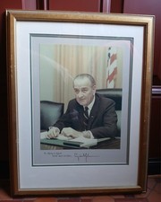 Lyndon B. Johnson Signed Photo Signature Display Framed Original Presidential picture