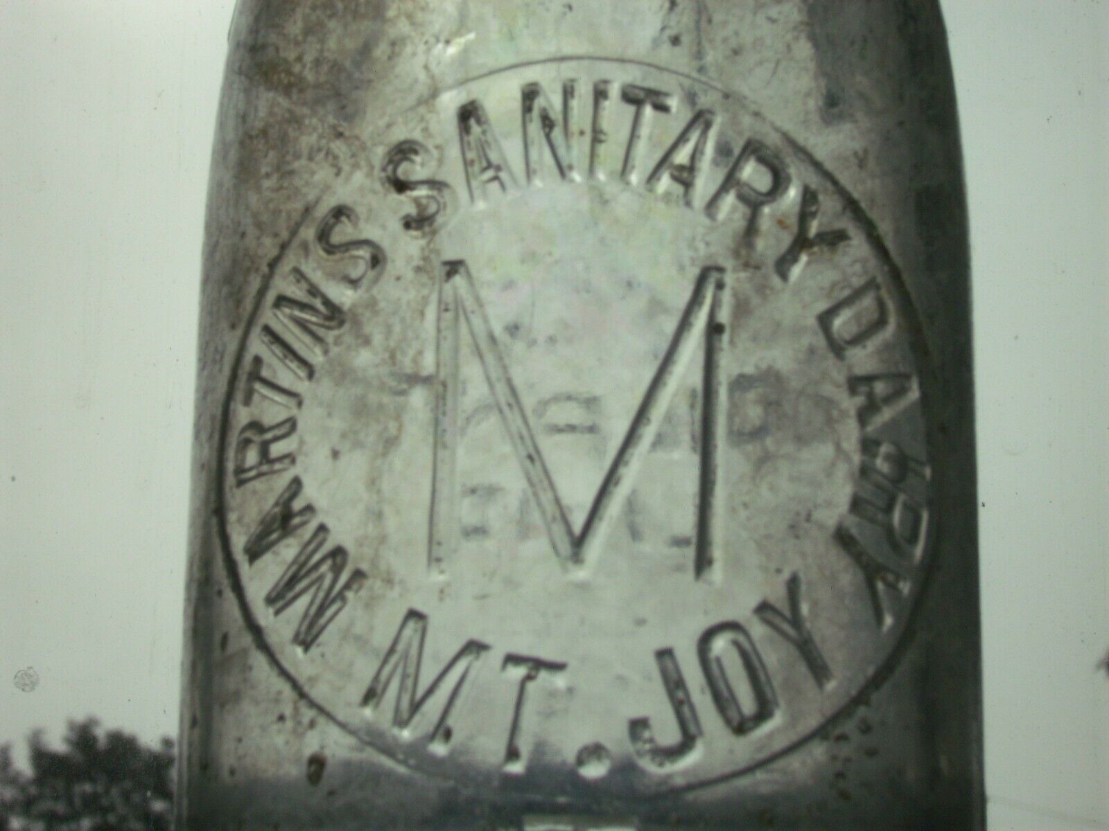 1924 clear Embossed 1 pt. Martins Sanitary Dairy milk bottle, Mount Joy, Pa.  