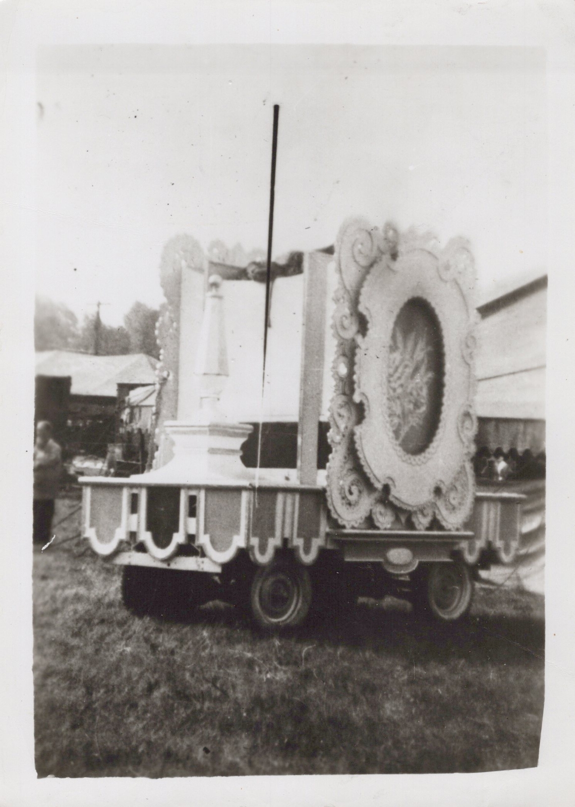 Ringling Bros RBBB Parade Float Pittsfield MA 1949 - Original Photo