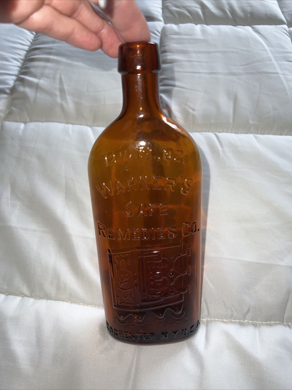 Vtg Antique Warners Safe Remedies Cure Amber  Bottle 12 1/2 Oz USA Made Medicine