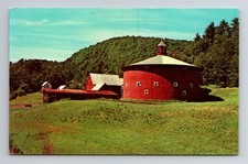 Postcard First Round Barn in Vermont, Moores Farm, East Barnet, VT picture