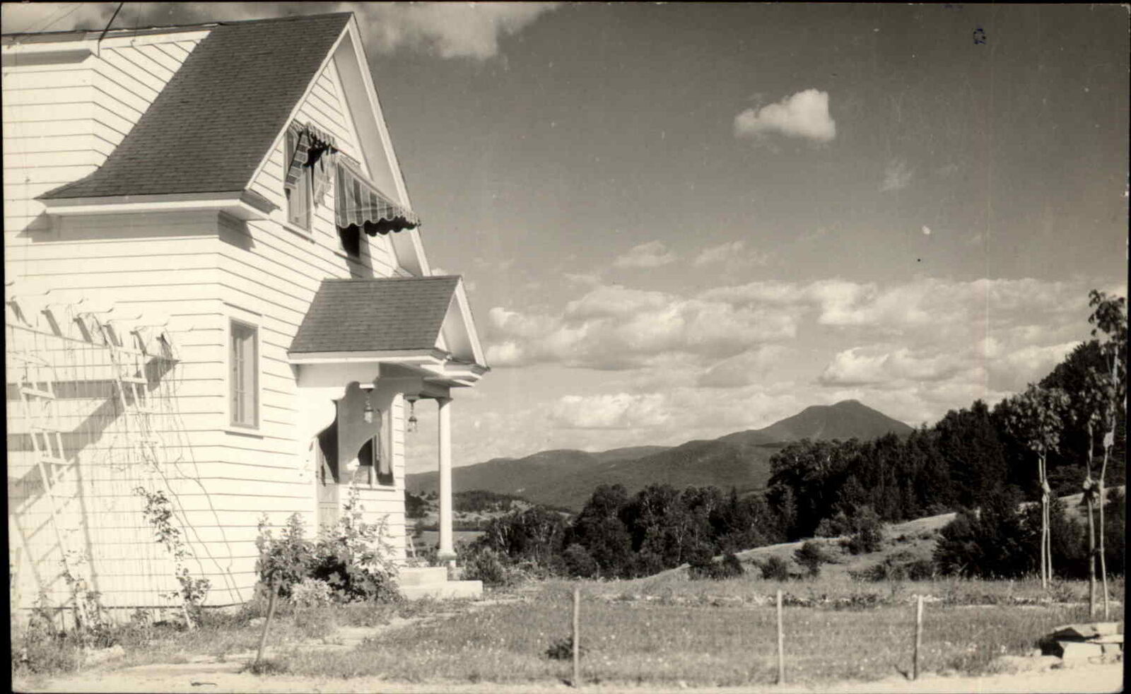 Williston Vermont VT Twist O\'Hill Lodge Real Photo Vintage Postcard