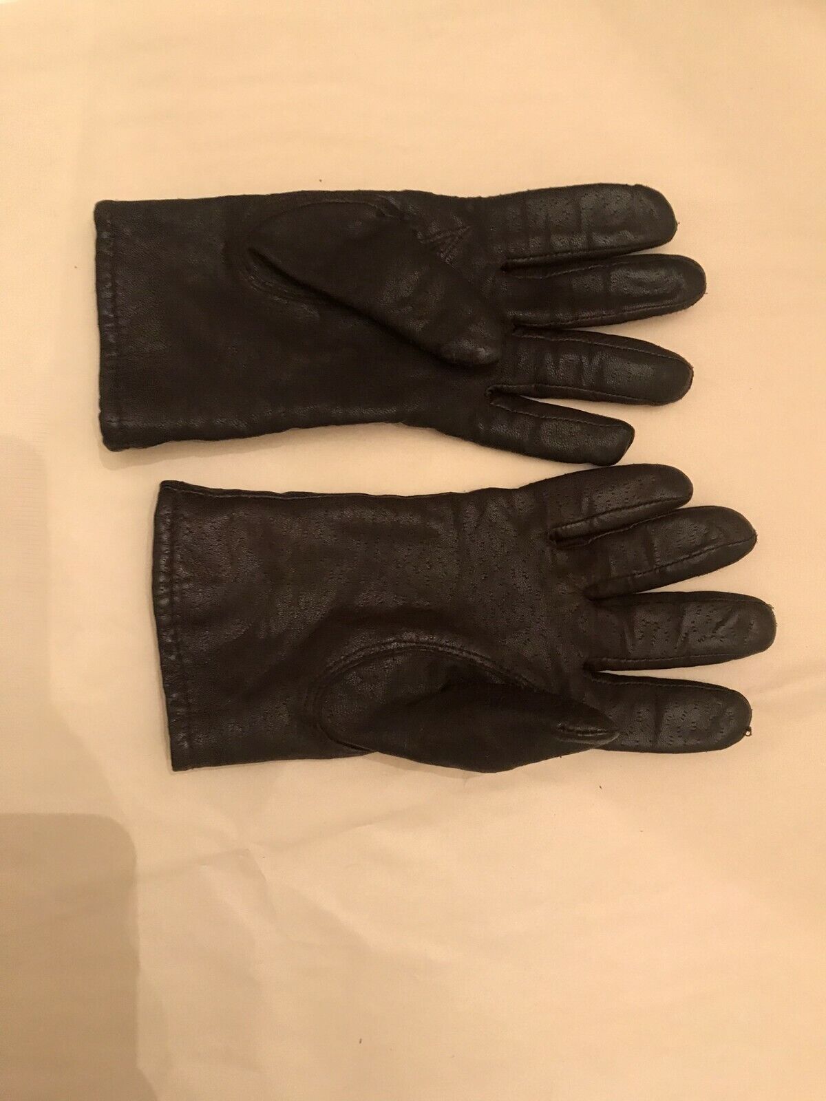 Super neat CARA by Gates Ladies Dark Brown Genuine Leather Gloves Size L