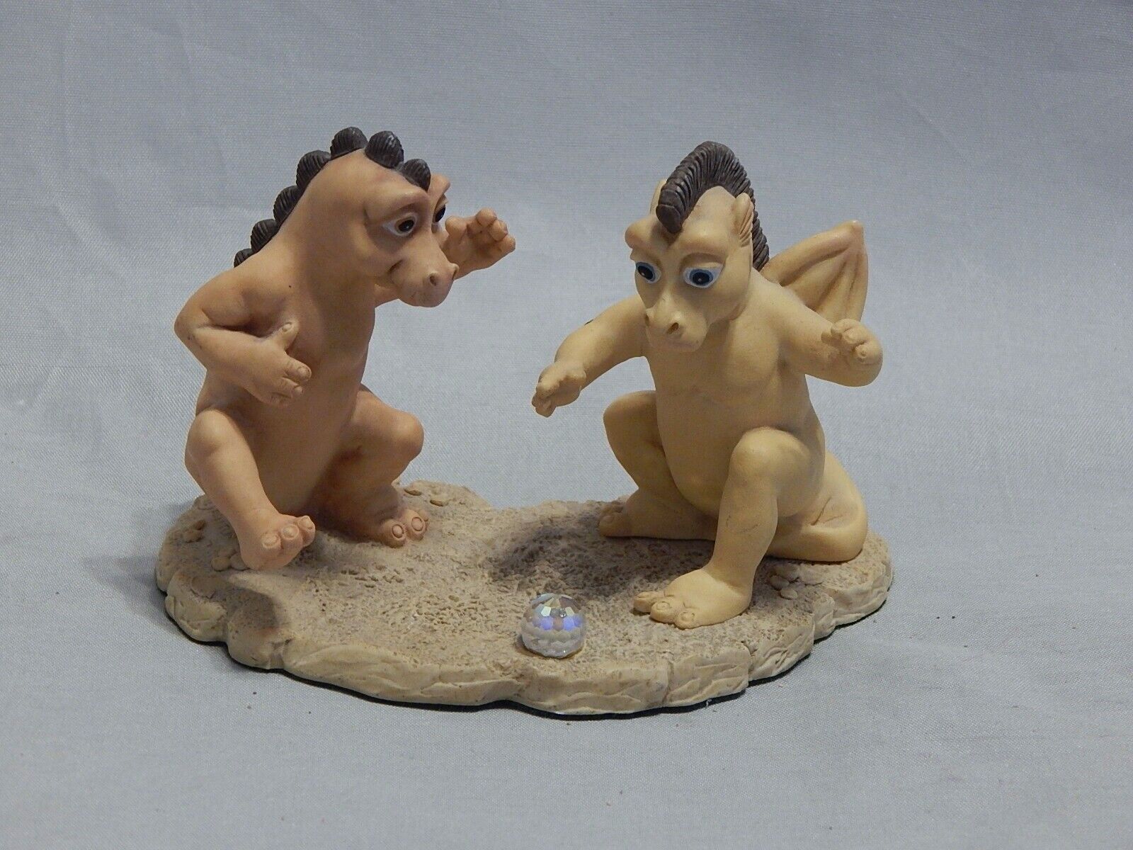 Panton England Dragon's Play Figurine