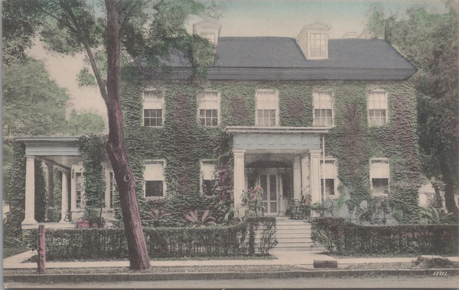 Postcard Residence of Dr G Wyckoff Cummins Belvidere New Jersey NJ Postcard Residence of Dr G Wyckoff Cummins Belvidere New Jersey NJ