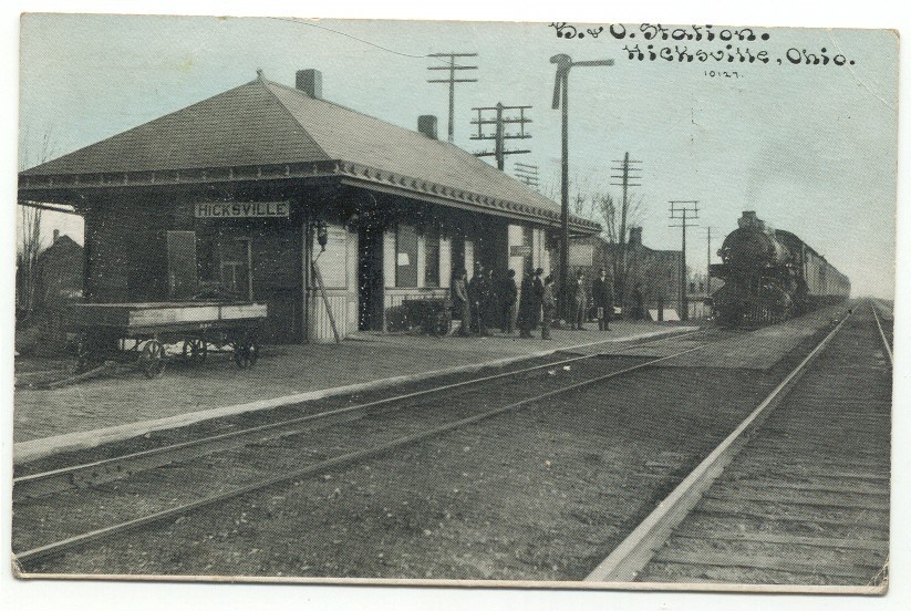 Hicksville OH Steam Engine Locomotive Train Station Depot Postcard Ohio Hicksville OH Steam Engine Locomotive Train Station Depot Postcard Ohio
