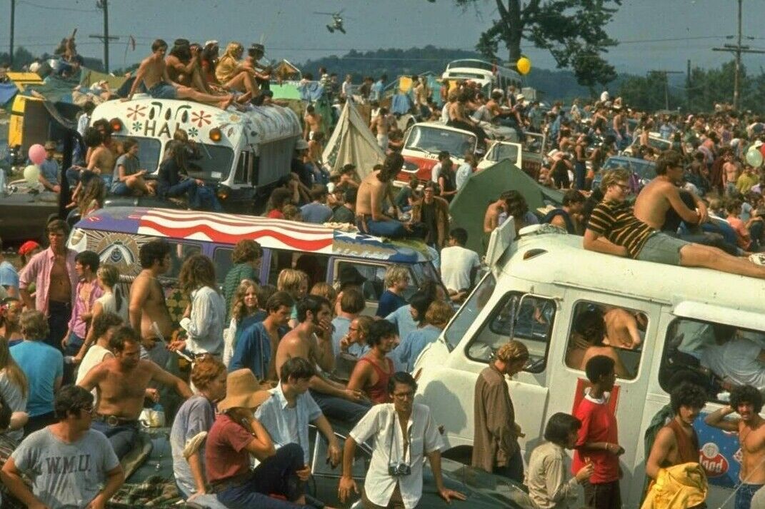 Woodstock 1969 (2) 4x6 Glossy Photos