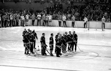New York Rangers oldtimers join three of the newer ones Harry Howe- Old Photo picture