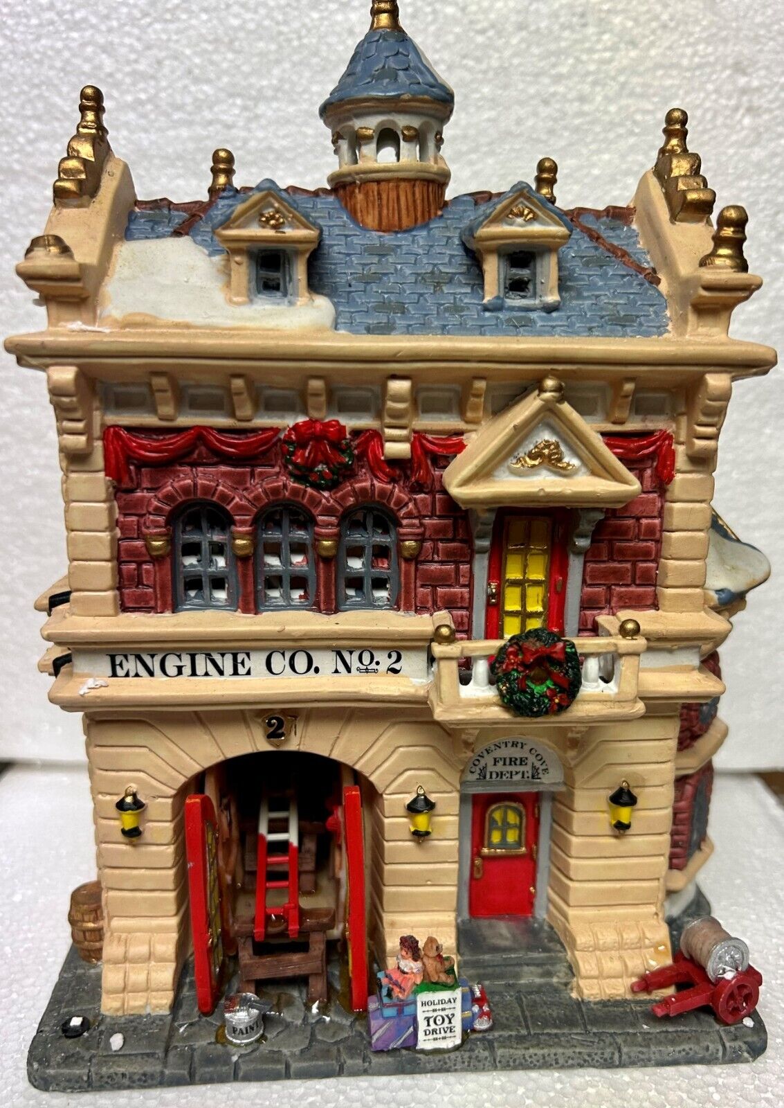 COVENTRY COVE CHRISTMAS COLLECTION “FIREHOUSE ENGINE CO. #2” LIGHTED VILLAGE HOU