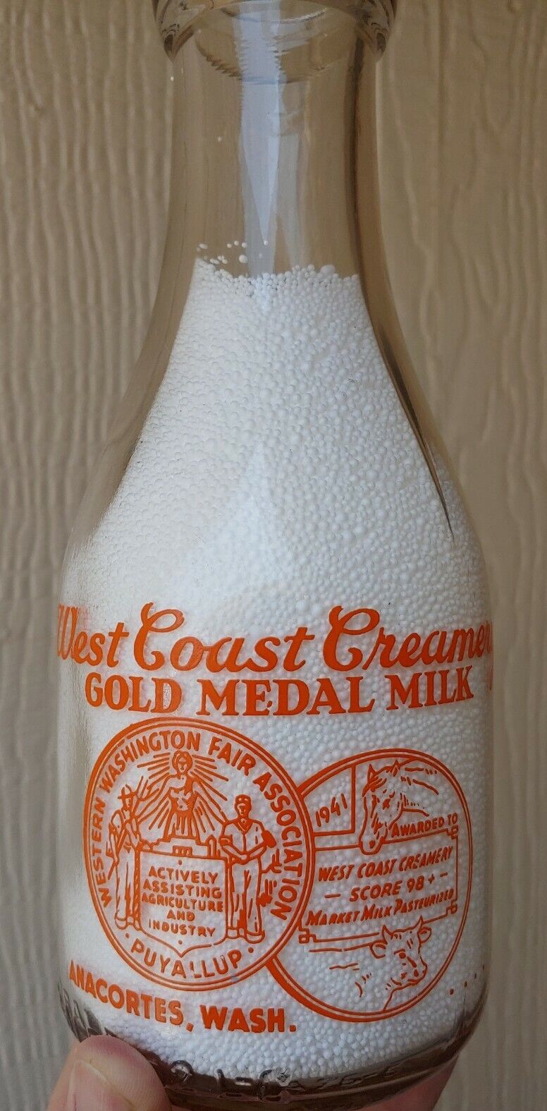 West Coast Creamery - ANACORTES, WASH. / WASHINGTON War Milk Bottle 