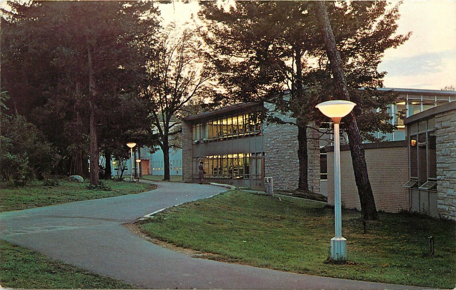 Sarah Wells Library Orange County Community College Middletown New York Postcard