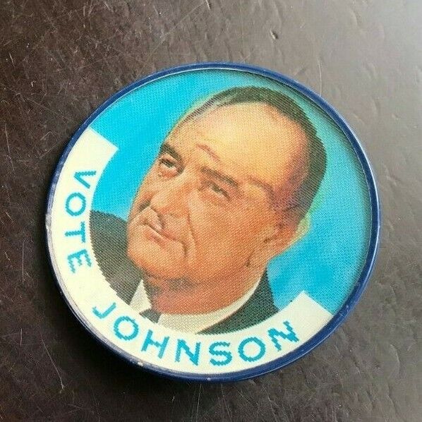 1964 Lyndon B.Johnson-Hubert H.Humphrey VERI-VUE Flasher Pin Button