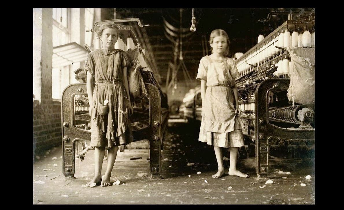 1911 Barefoot Girls Cotton Mill PHOTO Children Child Labor Factory Workers