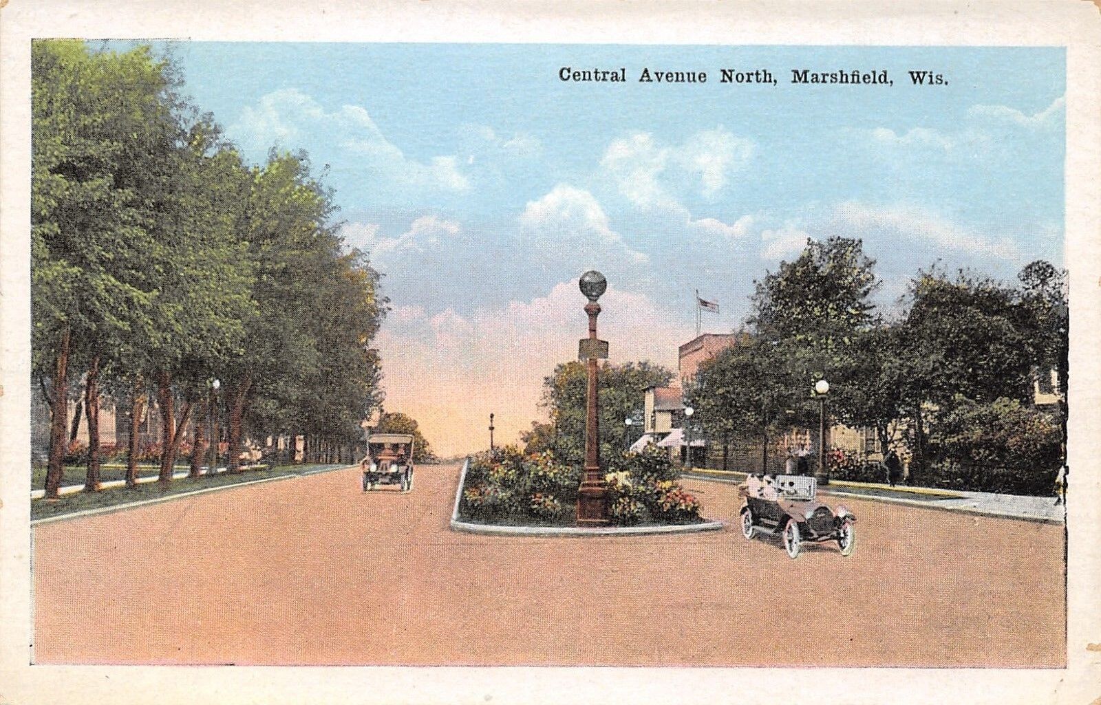 Marshfield Wisconsin~Central Avenue North~Vintage Cars Around Median~1920s