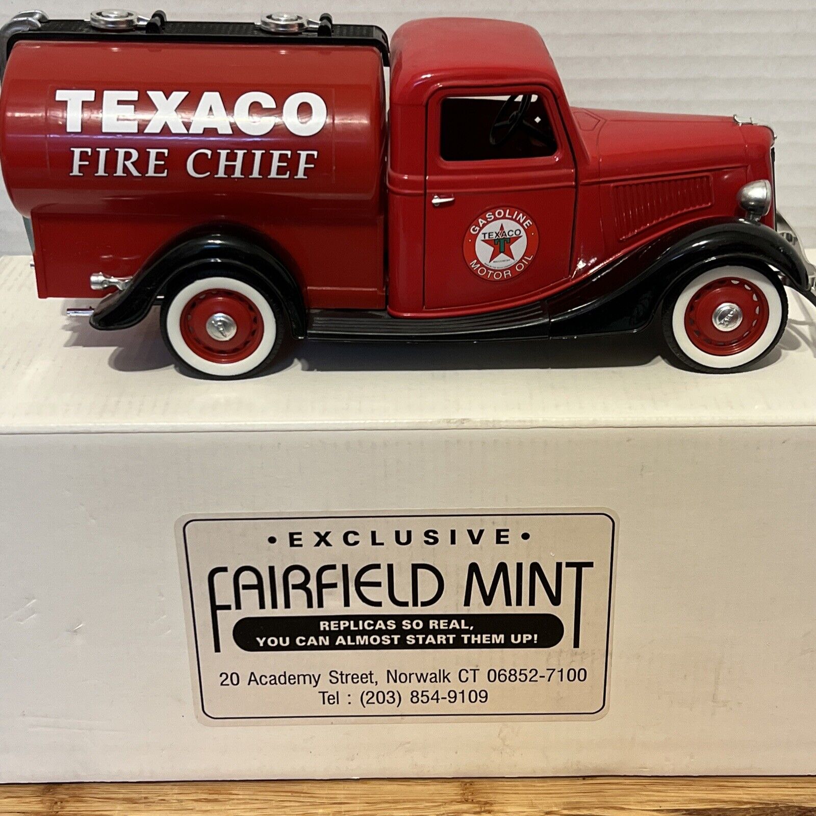 FAIRFIELD MINT No99103 MADE IN FRANCE THE FORD CITERNE TEXACO FIRE CHIEF TANKER