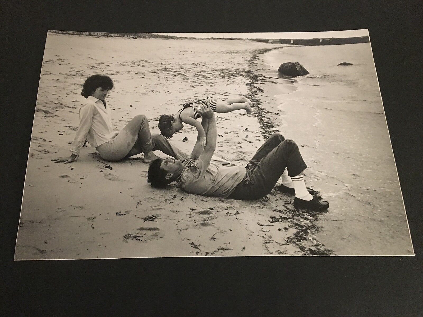 1963  JOHN F KENNEDY WITH JACKIE AND CAROLINE   TYPE 1 PHOTO