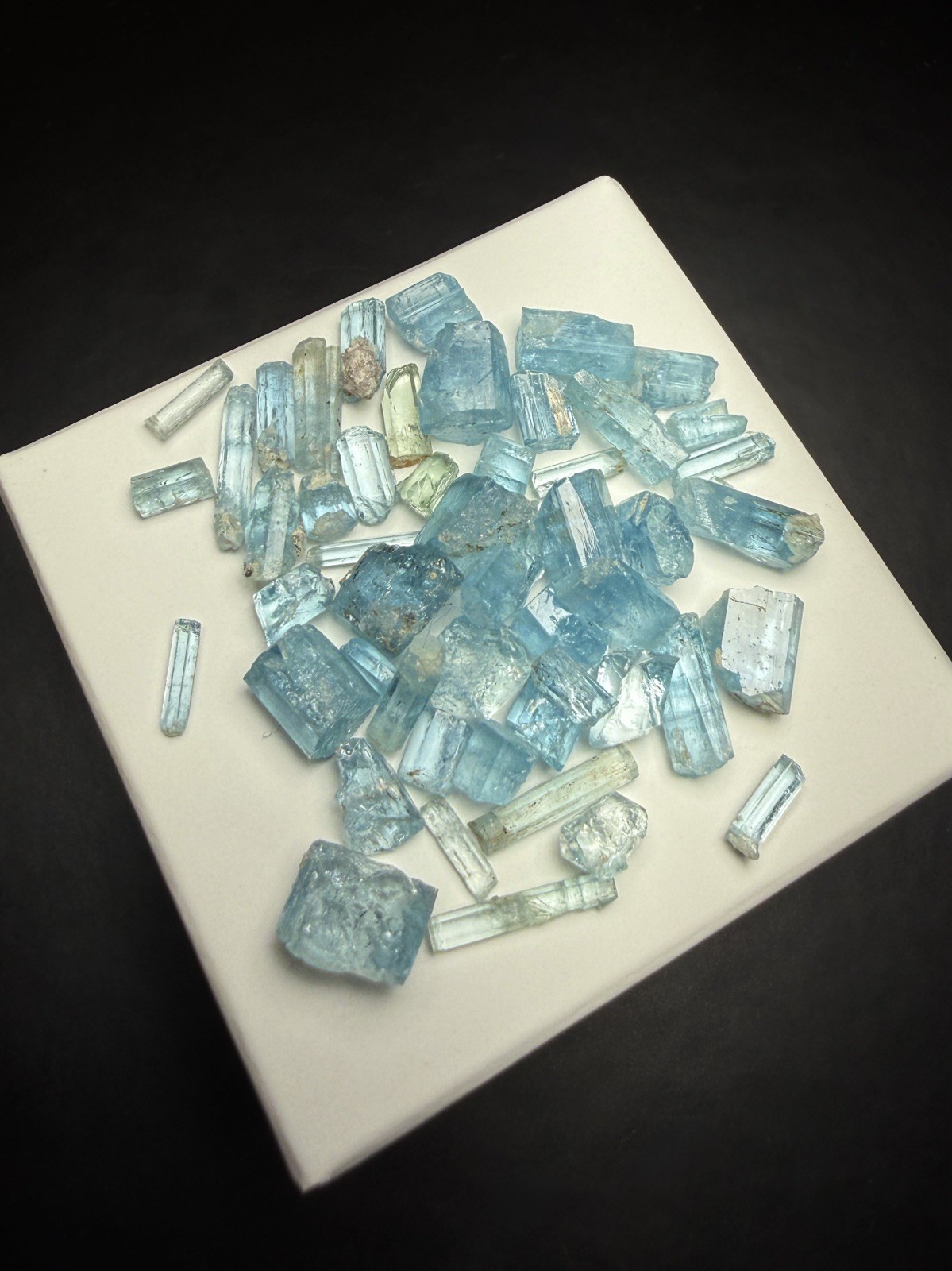 Aquamarine Rough - Elmore Co, Idaho, Usa (40.2 ct) Aquamarine Rough - Elmore Co, Idaho, Usa (40.2 ct)