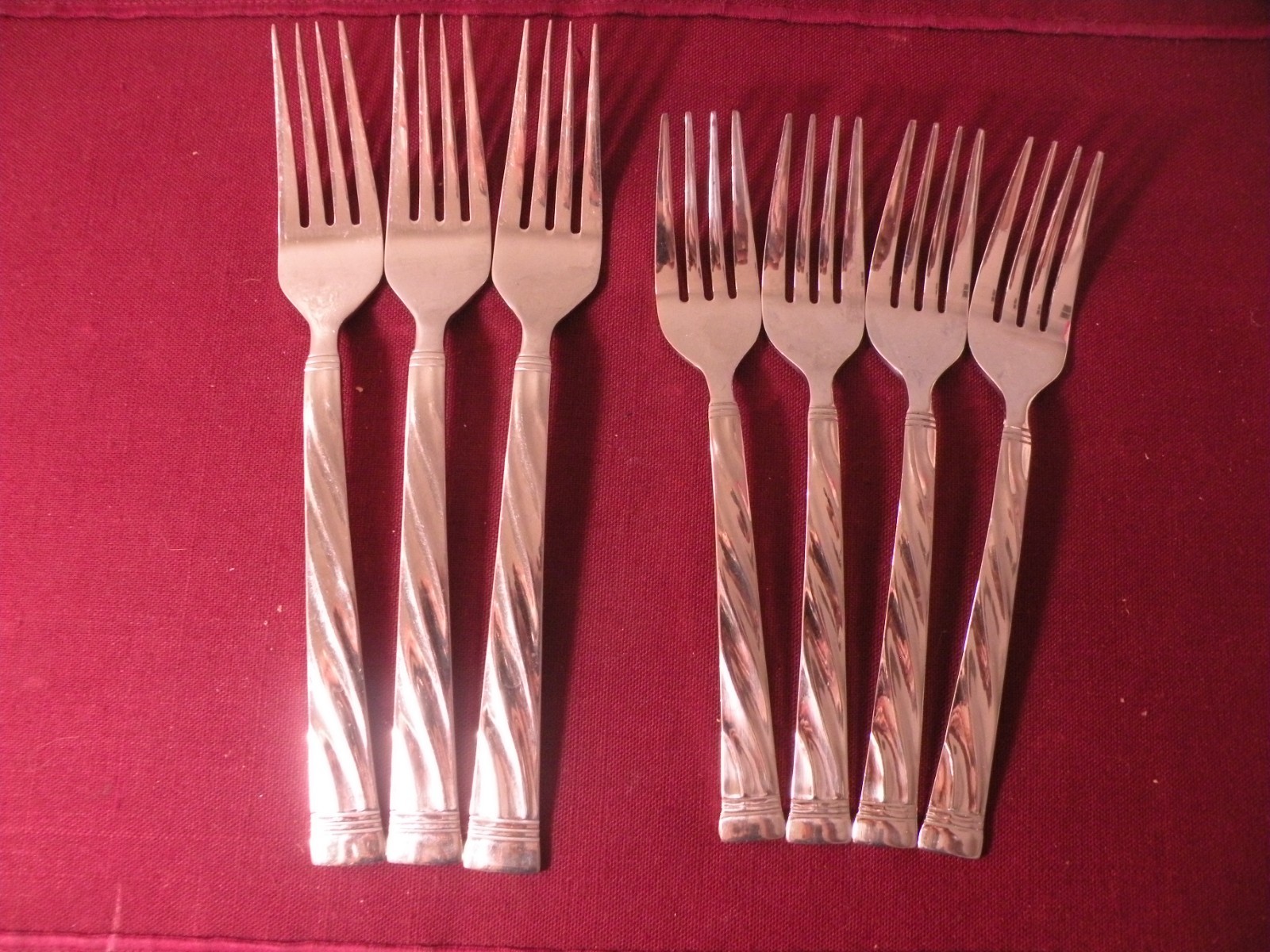7 Pieces Cambridge CBS145 Stainless Twist Handle 3 Dinner Forks 4 Salad Forks
