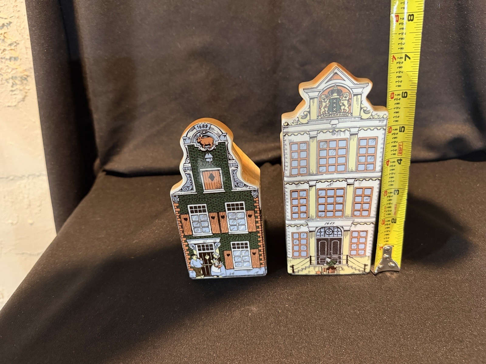 1989 Delft Blue Holland Ceramic House Coin Banks Amsterdam Set of 2 1989 Delft Blue Holland Ceramic House Coin Banks Amsterdam Set of 2