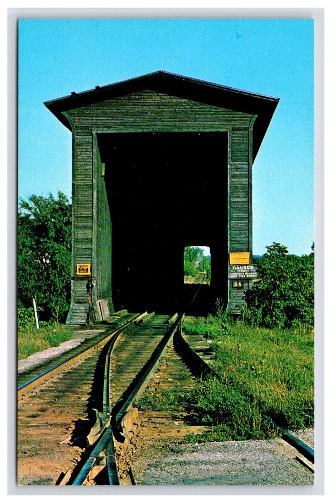 Postcard: VT Covered Bridge, Railroad Bridge, 1c, Swanton, Vermont - Unposted