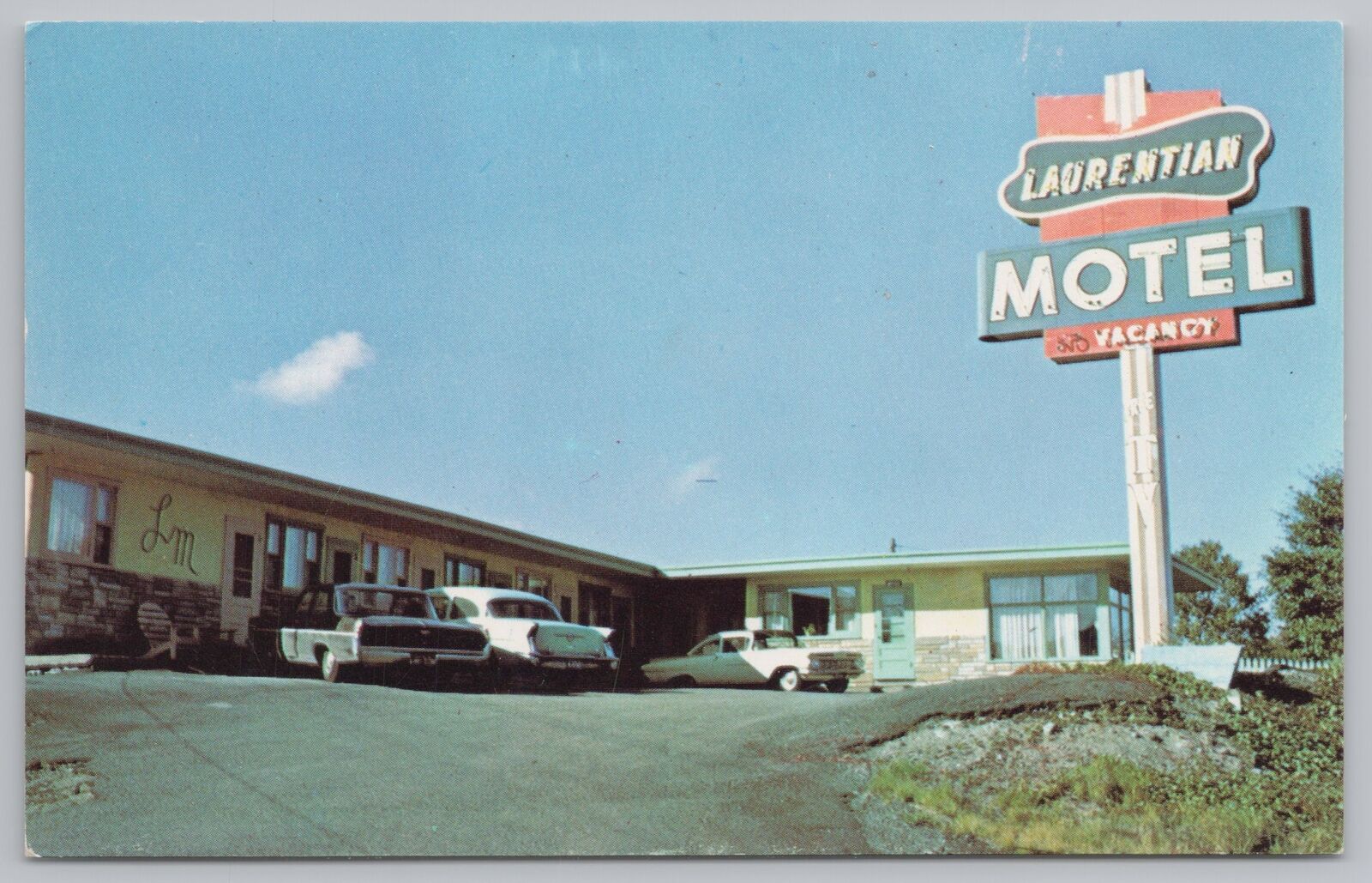 Sudbury Ontario Canada~Laurentian Motel~Roadside~Vintage Postcard