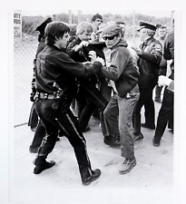 1978 Boston MA Roxbury Construction Workers Union Fight Police VTG Photo Press picture