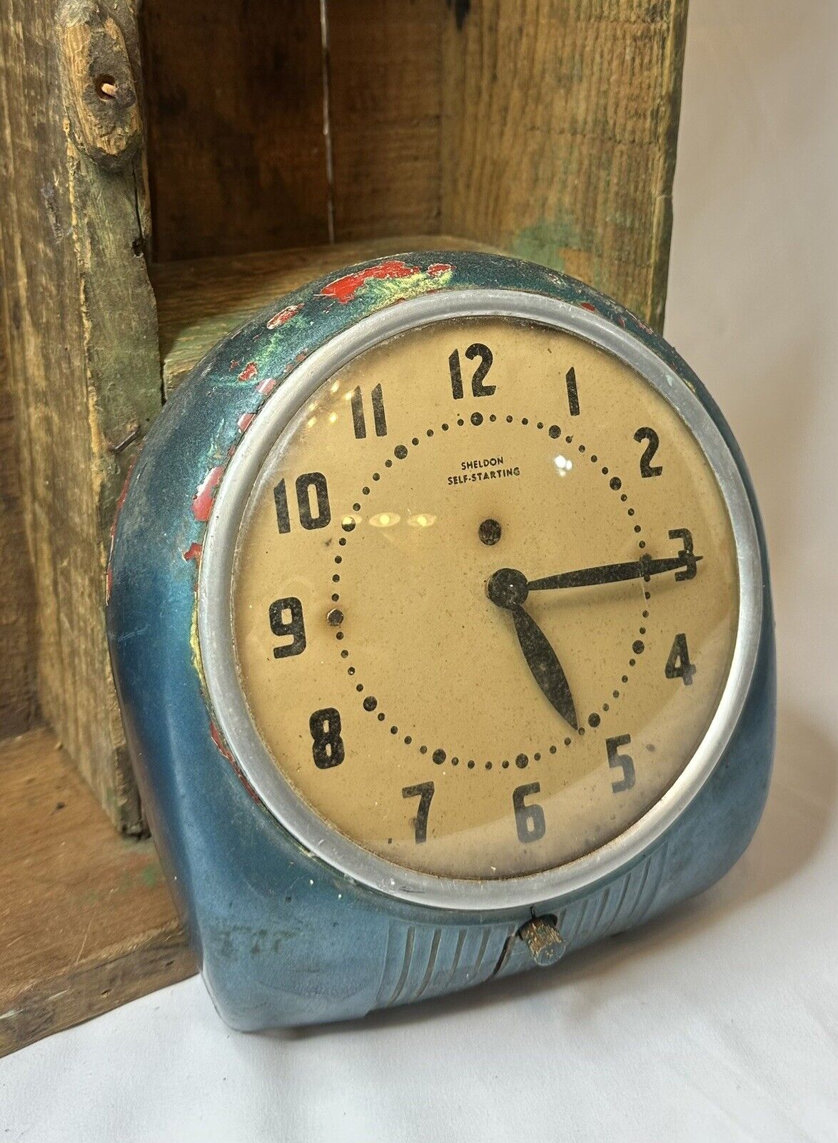 Vintage Sheldon Self Starting Wall Clock K-200 Art Deco Houseware Decor