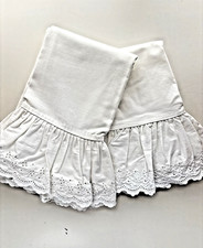 Pair (2) Vintage Ralph Lauren BROMLEY LACE Ruffled Eyelet Standard Pillowcases picture