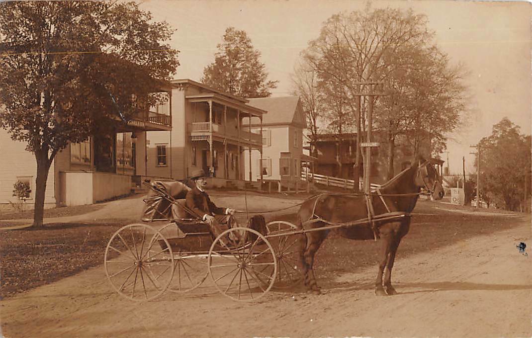HINESBURG, VT, MAN IN HORSE DRAWN CARRIAGE, STREET, HULL REAL PHOTO PC used 1910