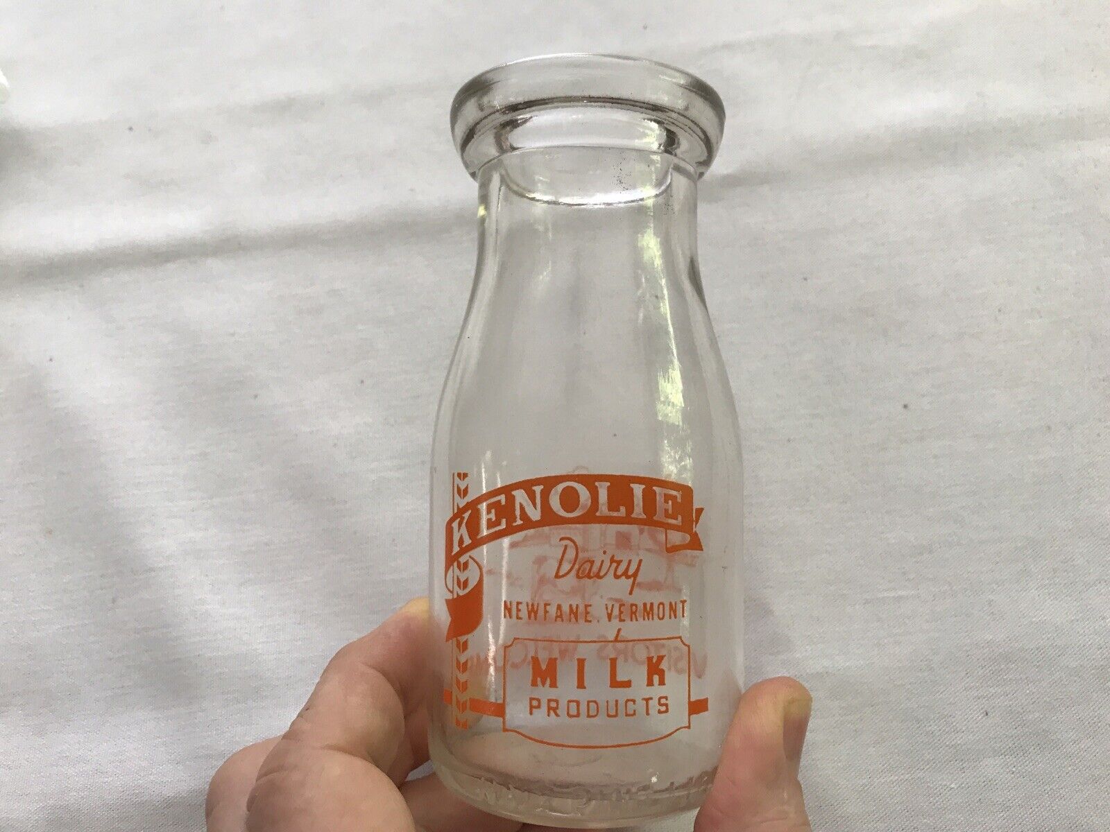 1957 KENOLIE DAIRY Vintage Half Pint Milk Bottle, NEWFANE, VERMONT