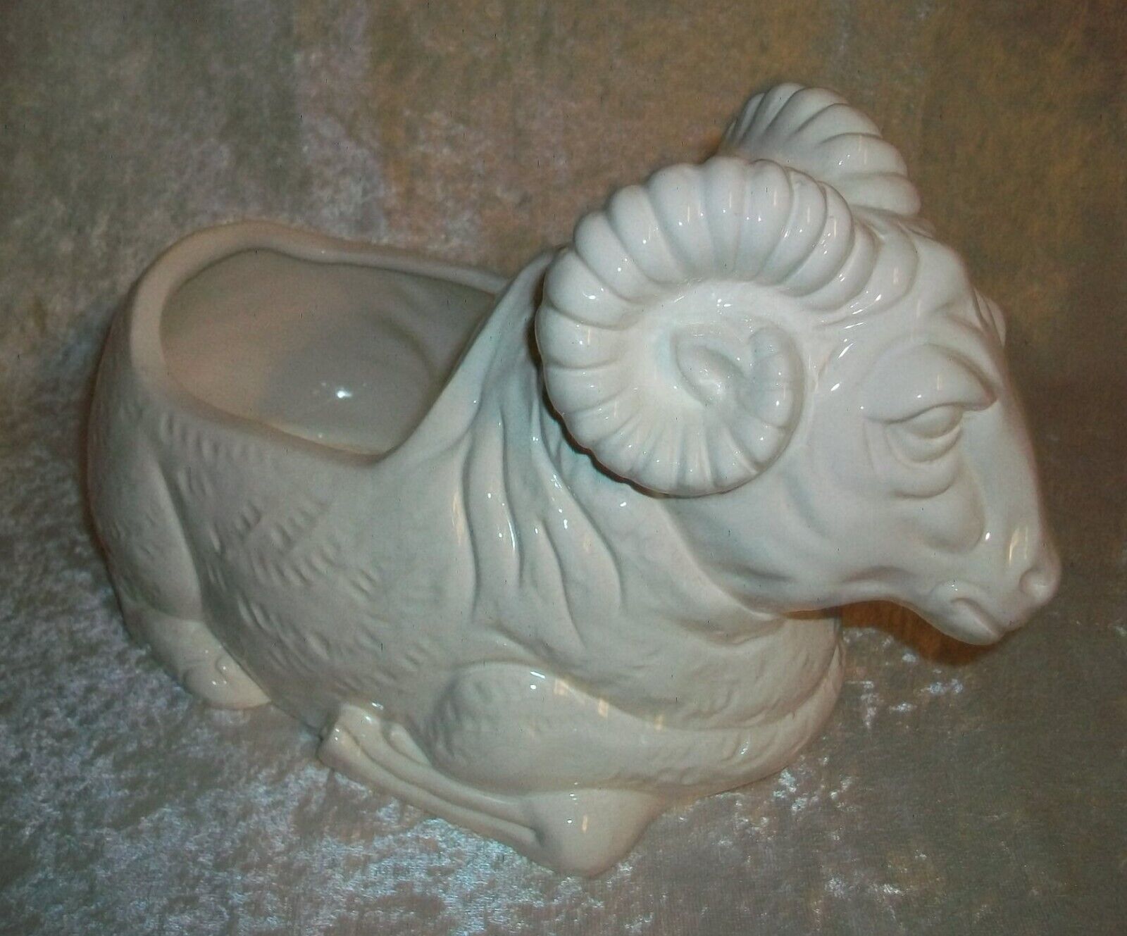 White Mid Century Modern MCM Vintage Ceramic Male Dorset Sheep Ram Planter