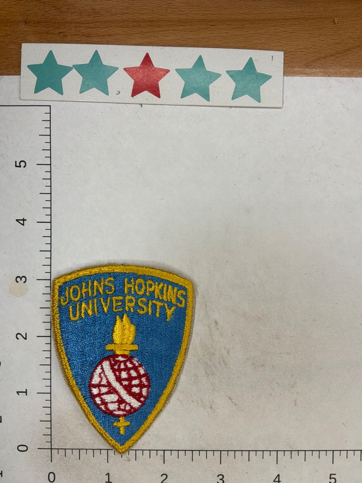 VINTAGE JOHNS HOPKINS UNIVERSITY PATCH VINTAGE JOHNS HOPKINS UNIVERSITY PATCH