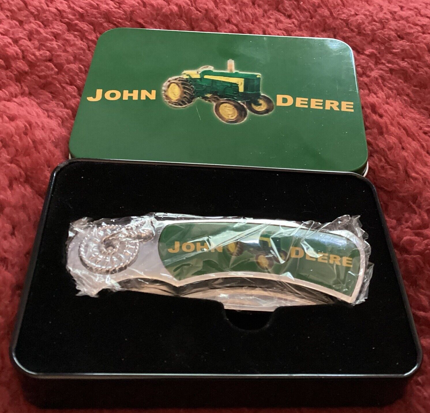 John Deere Collectors  Pocketknife New In Metal Case
