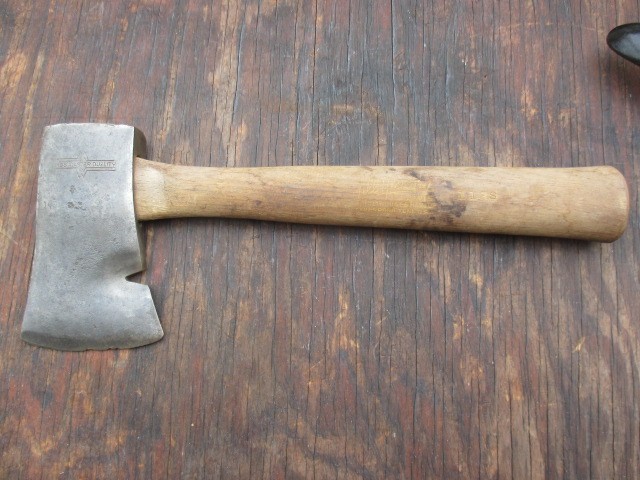 Good Montgomery Wards MASTER QUALITY Hatchet, 1 3/4 lbs. w/ Handle