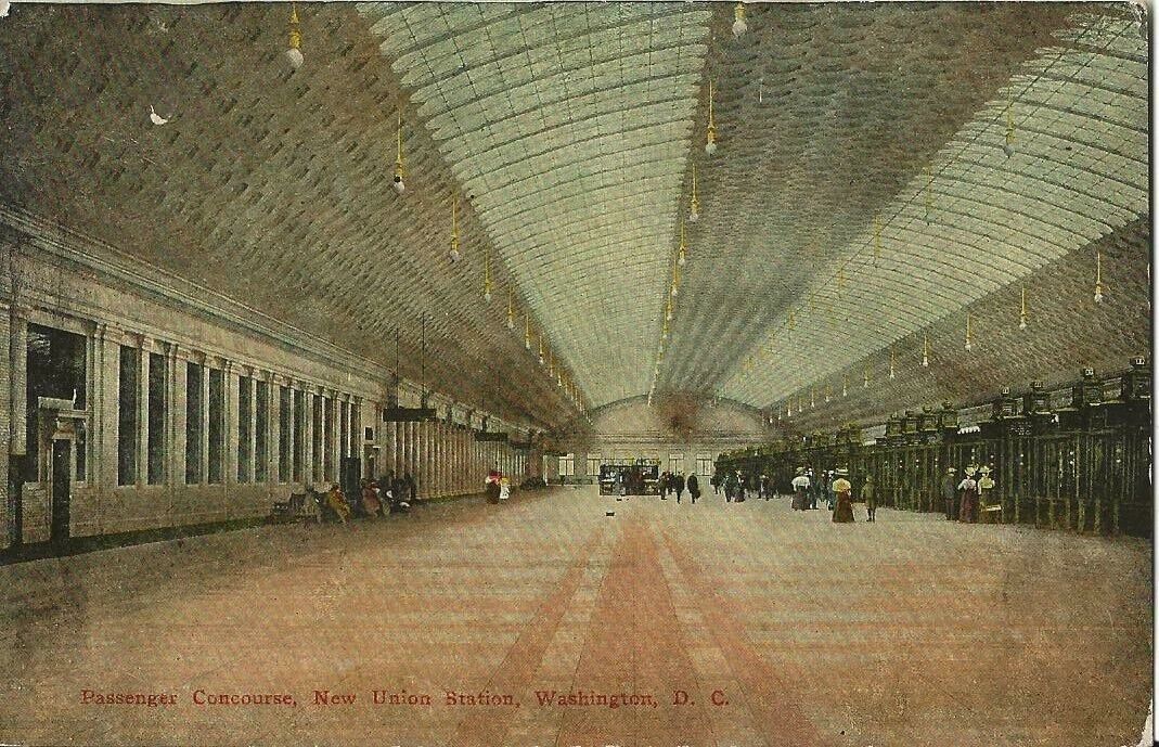 Postcard: Washington D.C. New Union Station, Passenger Concourse Unposted 