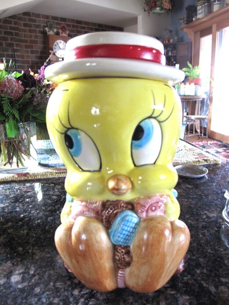 Tweety Bird Cookie Jar 1993 Warner Brothers 11.5\