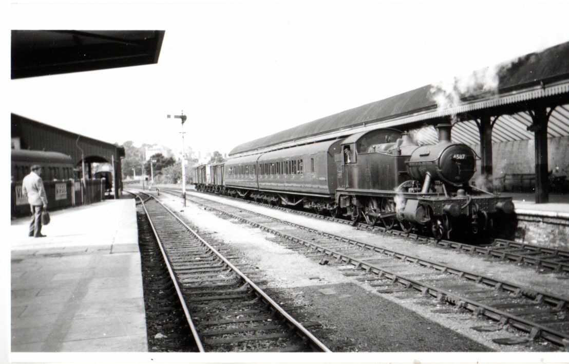 Rail Photo GWR 262t 4587 Falmouth station Cornwall Penmere truro