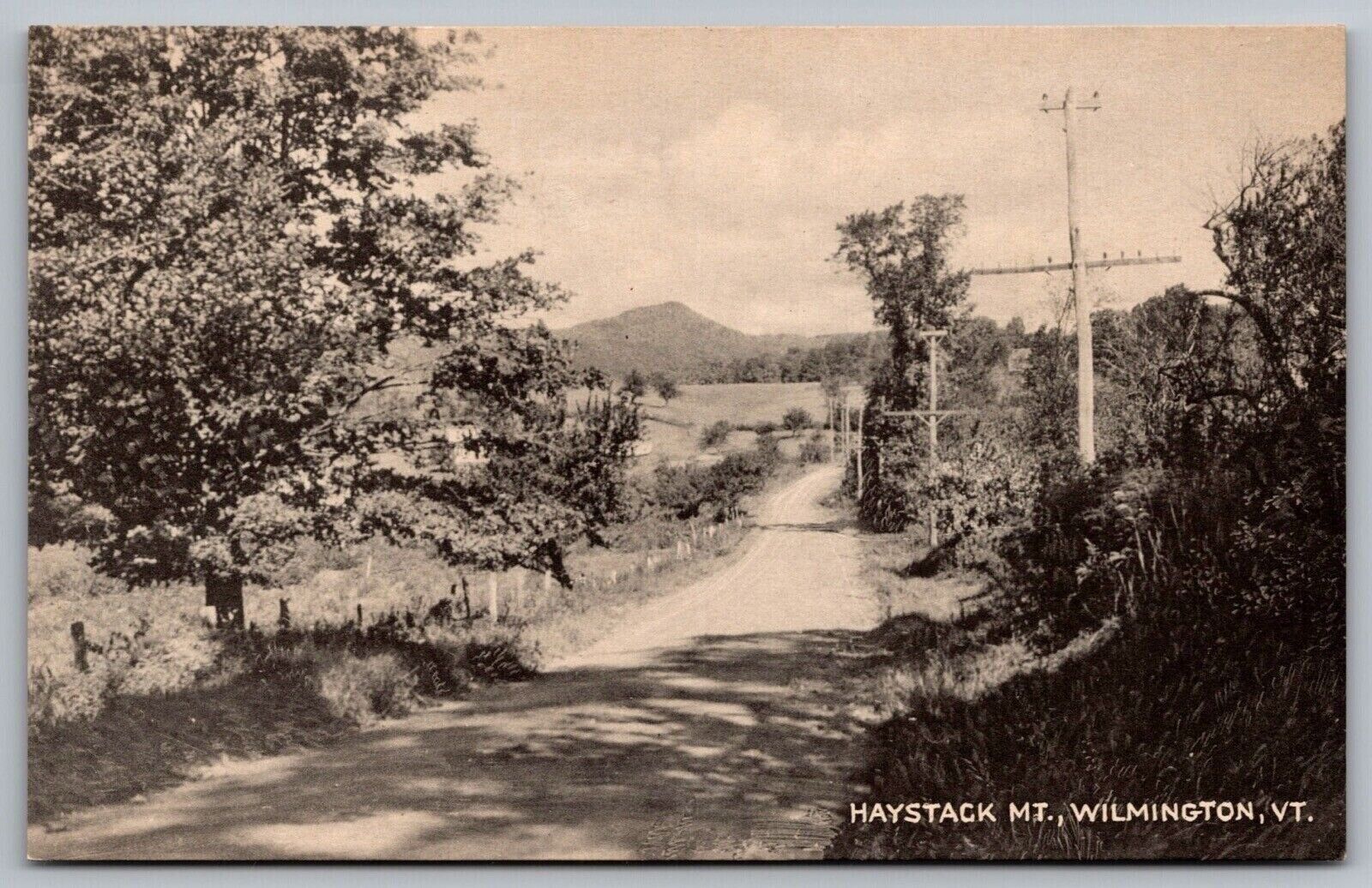 Haystack Mount Wilmington Vermont Country Road Mountain Vintage UNP Postcard