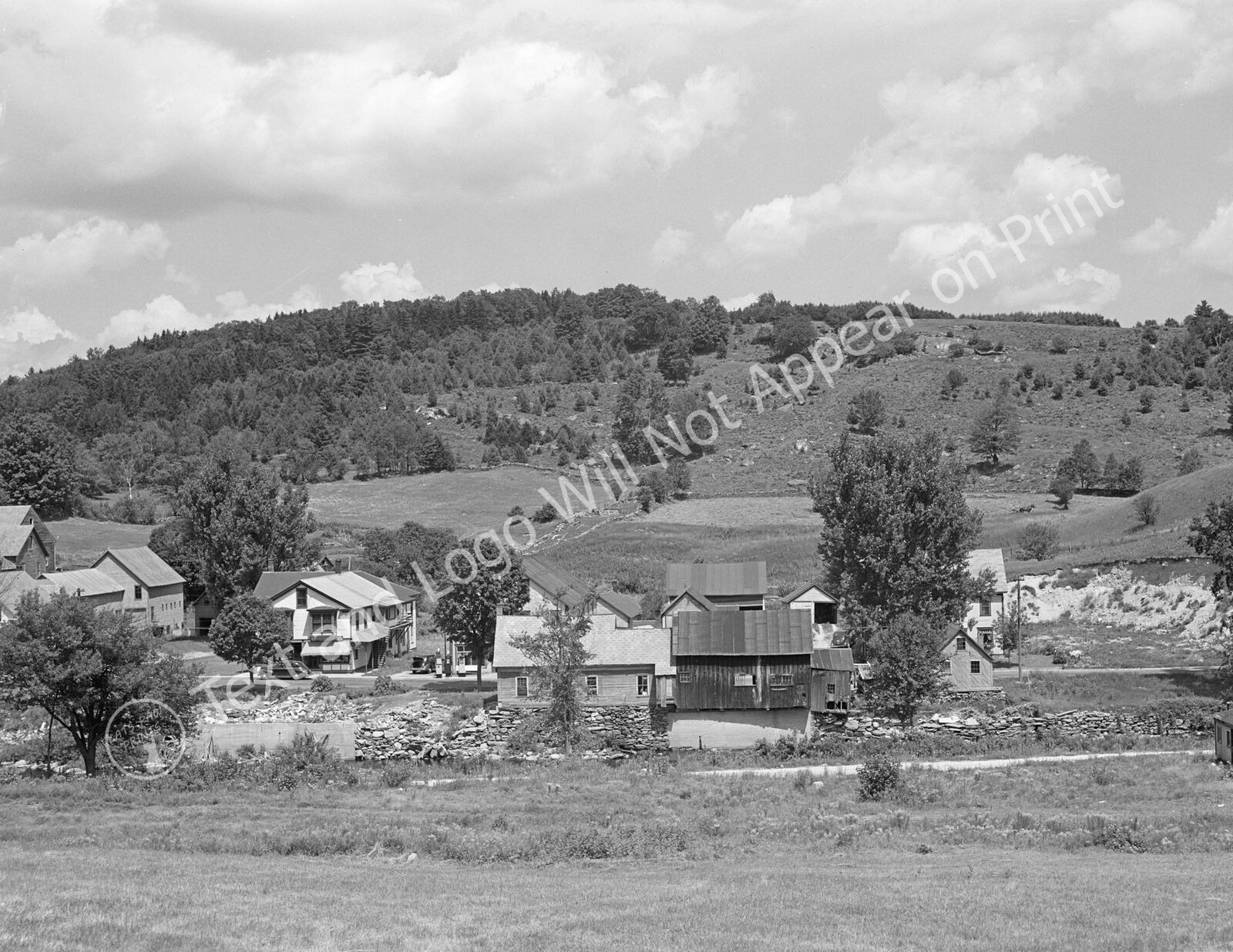 1941 South Londonderry, Vermont Vintage Old Photo 8.5\