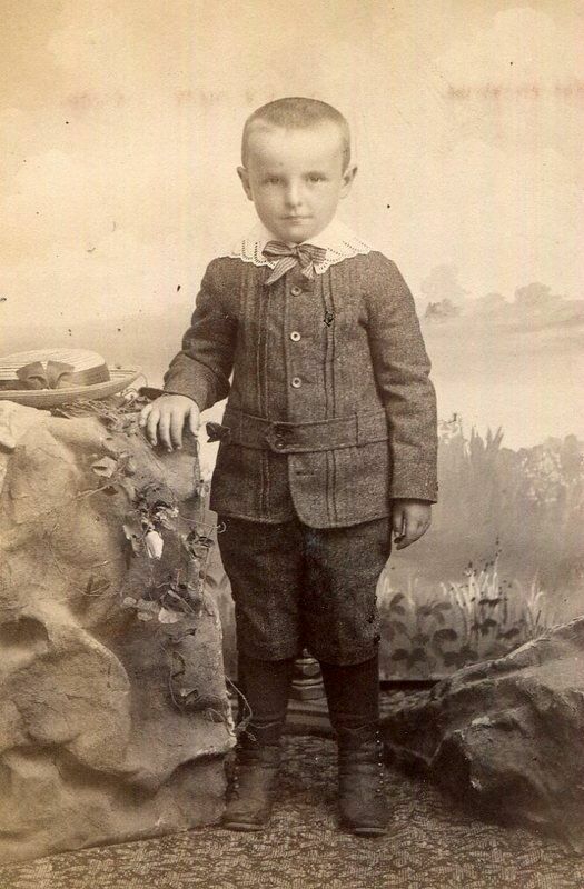 Cabinet Photo Little Victorian Boy w Straw Hat Knickers Nice Backdrop Albany NY