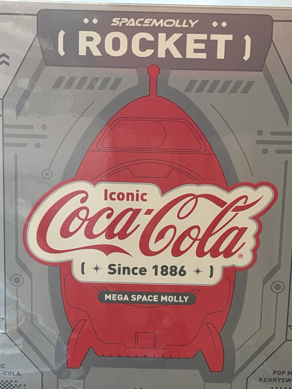 POP MART MEGA SPACE MOLLY Space Molly Rocket Coca-Cola Exclusive Figure POP MART MEGA SPACE MOLLY Space Molly Rocket Coca-Cola Exclusive Figure