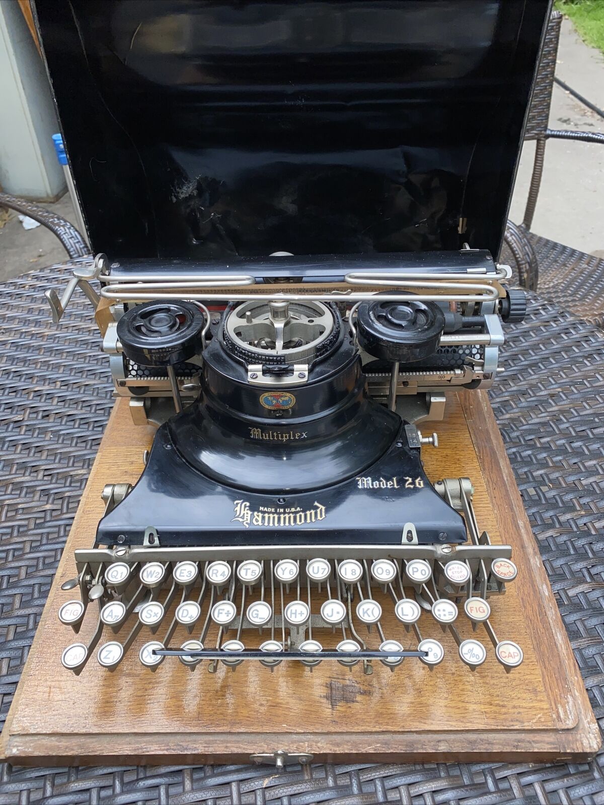 Vintage Hammond Multiplex Portable Typewriter & Case Great Condition Works