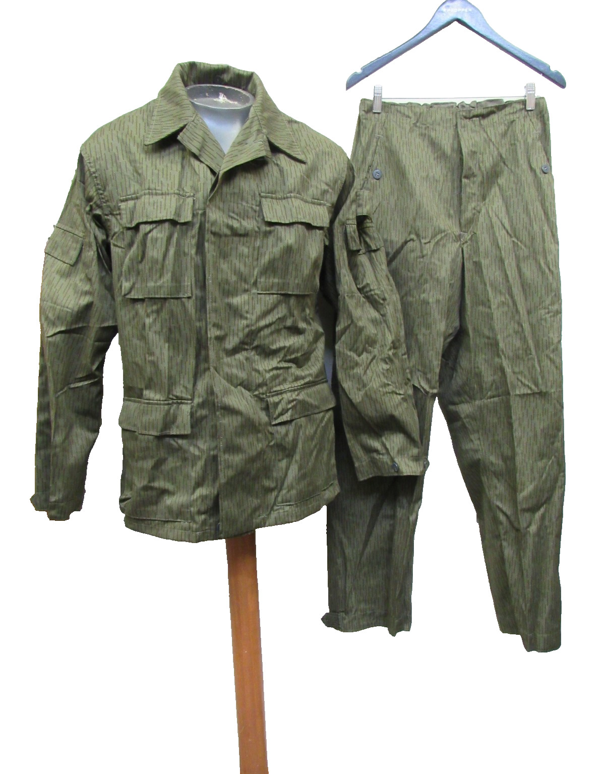 East German Military Rain Drop Camo Pants Jacket Uniform Field Combat Medium NOS East German Military Rain Drop Camo Pants Jacket Uniform Field Combat Medium NOS