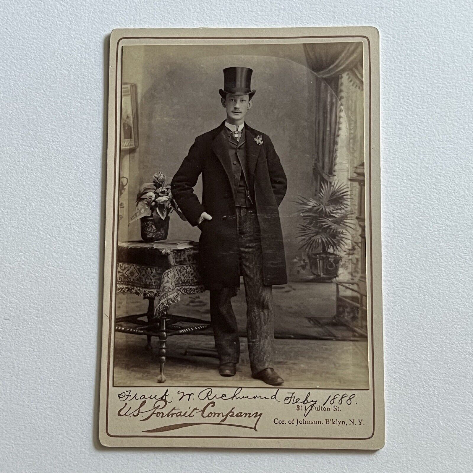 Antique Cabinet Card Photograph Handsome Man Top Hat Brooklyn NY ID Richmond