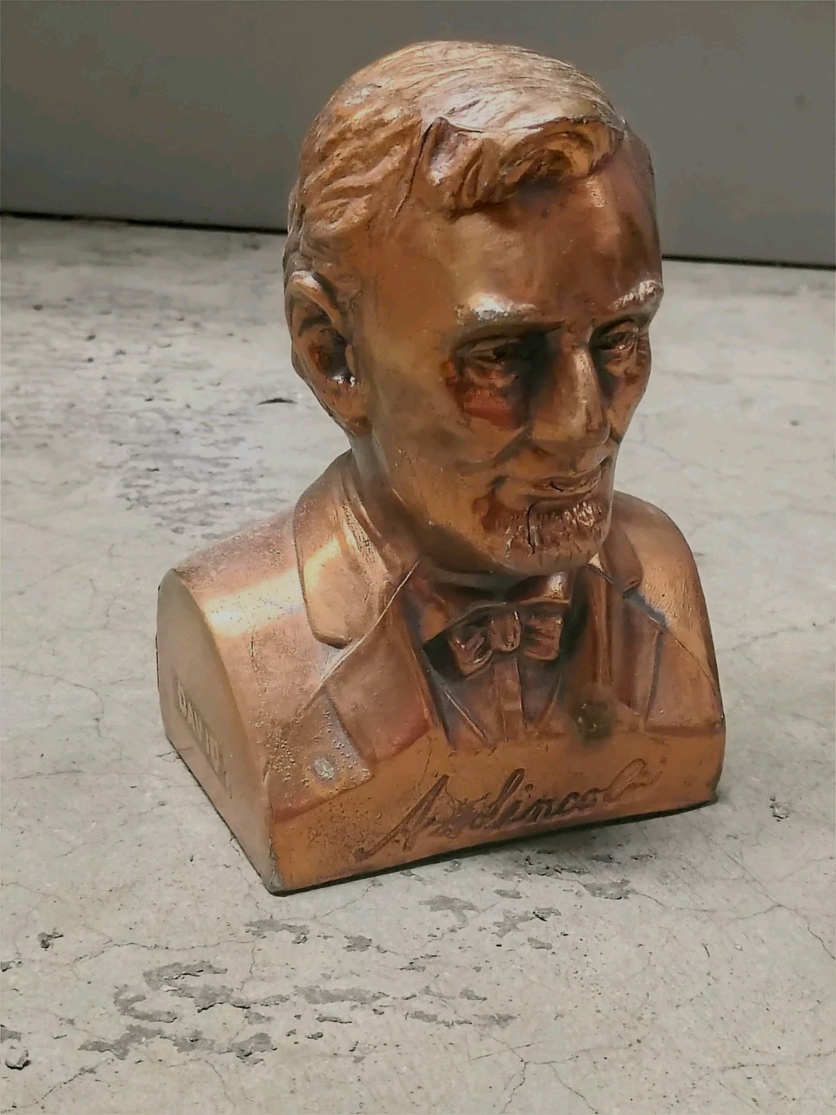 Abraham Lincoln Piggy Bank Vintage Bust Lot 75447 Abraham Lincoln Piggy Bank Vintage Bust Lot 75447