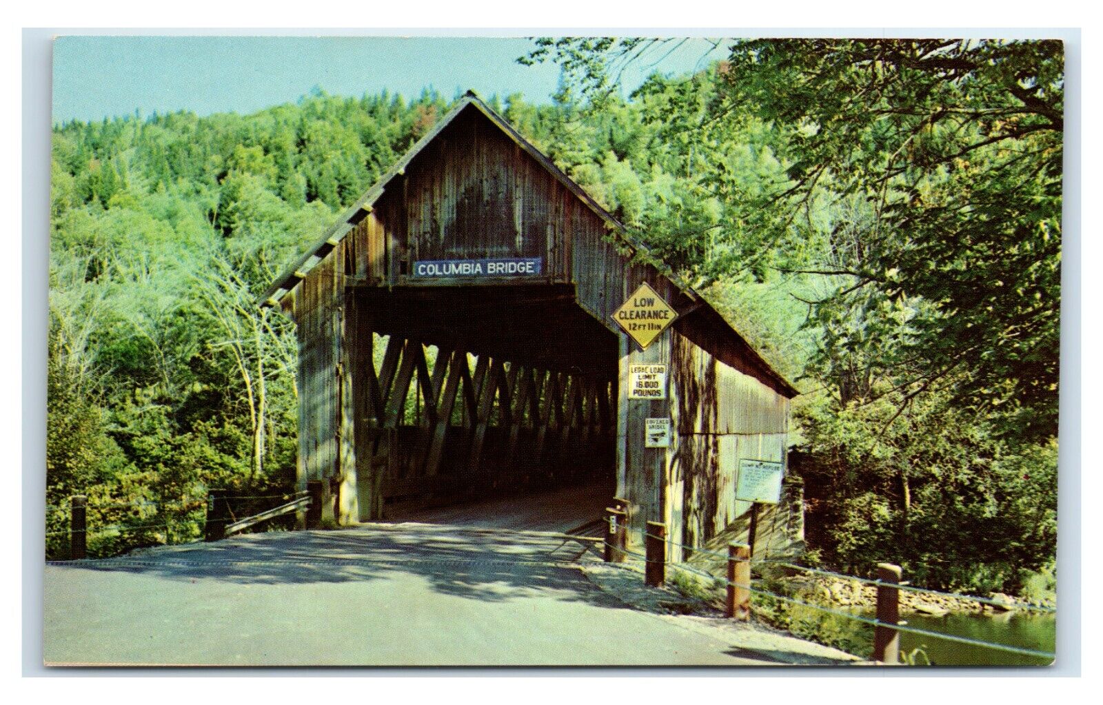 Postcard Covered Bridge, Columbia NH - Lemington VT  T84