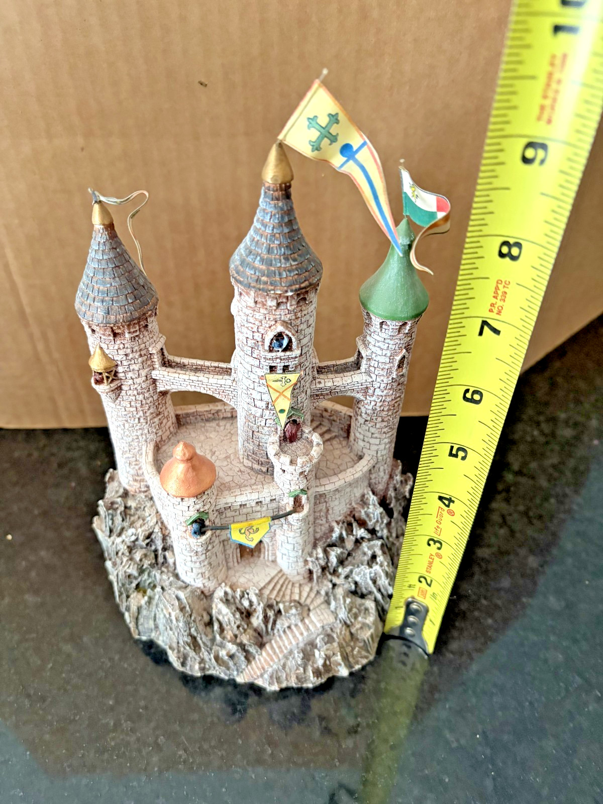 Vintage 1994 John Hopkins Medieval Castle Figurine 9 Vintage 1994 John Hopkins Medieval Castle Figurine 9