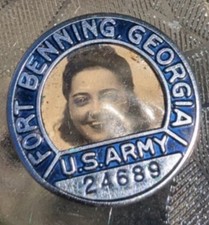 Vintage US Army Fort Benning Photo ID Badge Pin picture